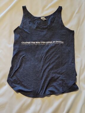 Women’s Blue Heather Color Graphic Tank Top - Size Large
